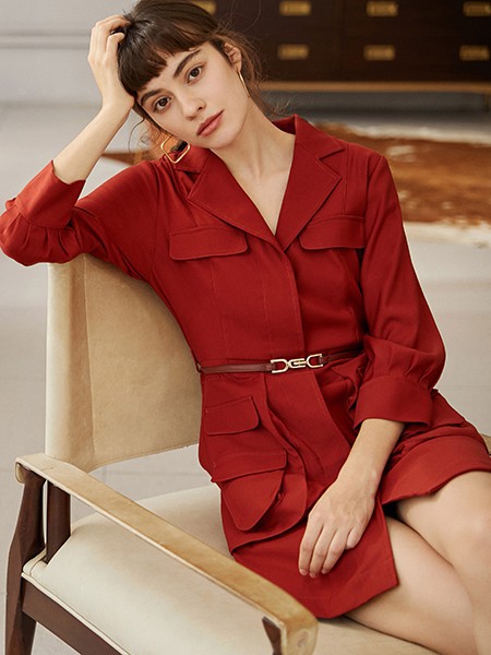 奥伦提2021春夏季酒红色衬衫裙