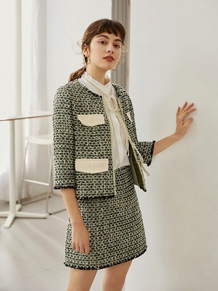 奥伦提女装2021春夏季军绿色短裙