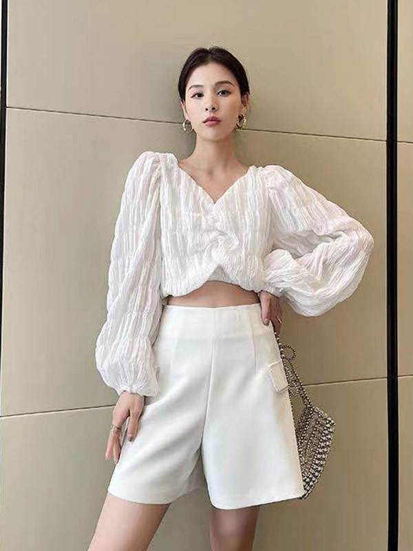 珂希莉2021春夏季白色泡泡袖蕾丝衫