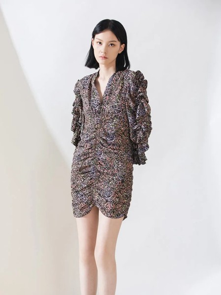 阿莱贝琳女装2021春夏季黑色印花连衣裙