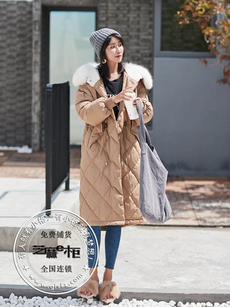 芝麻E柜女装2021秋冬季驼色羽绒服