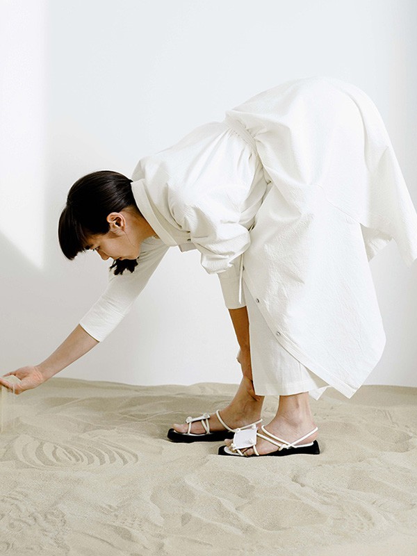 日播女装2021春夏季白色衬衫裙