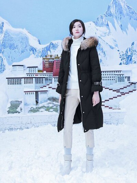 衣号女神女装2021秋冬季黑色带毛领羽绒服