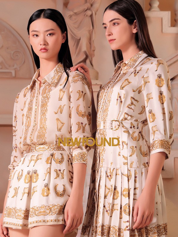 纽方2021春夏季白色印花连衣裙