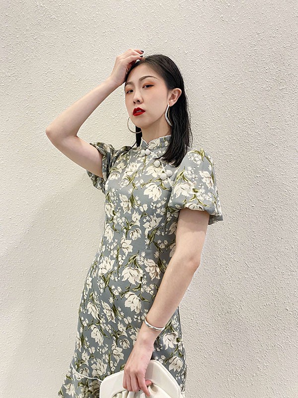 木子唧2021春夏季灰色印花旗袍