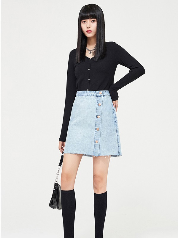 逸阳女装2021春夏季浅蓝色纯色短裙