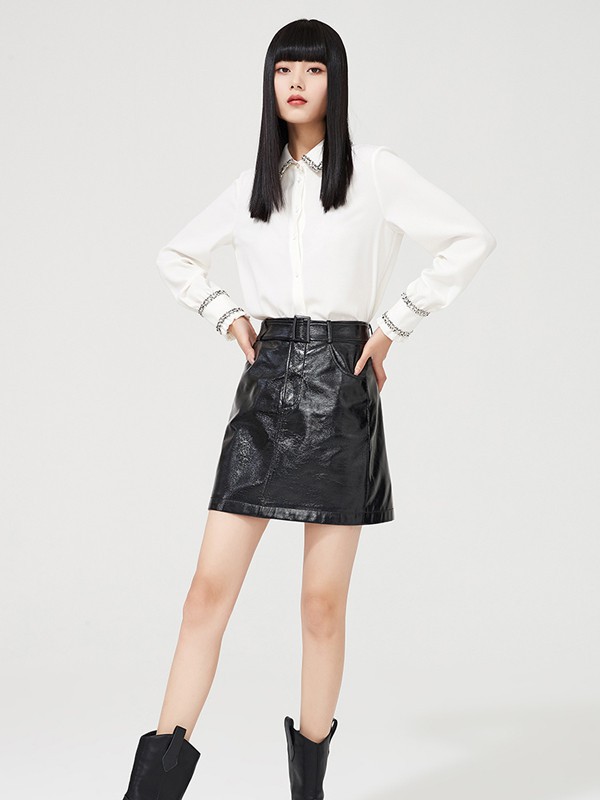 逸阳女装2021春夏季黑色纯色短裙