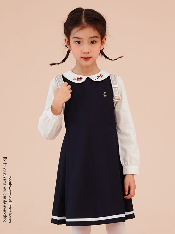 维尼熊2021春夏季黑色纯色连衣裙