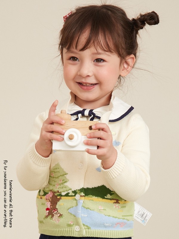 维尼熊2021春夏季白色印花针织衫