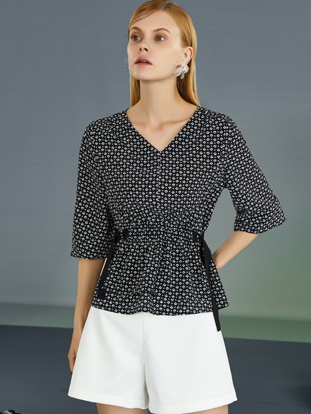 婕依妮女装2021春夏季黑色波点上衣