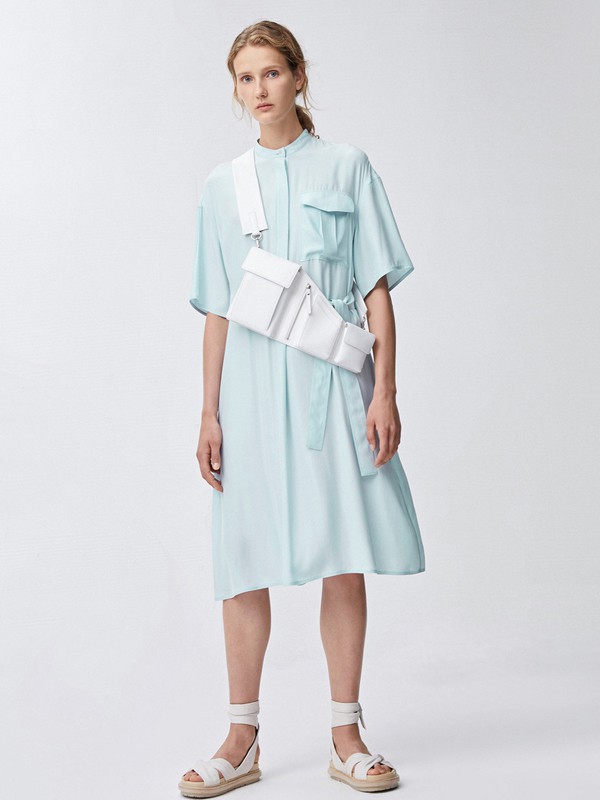 Less女装2021春夏季蓝色纯色衬衫