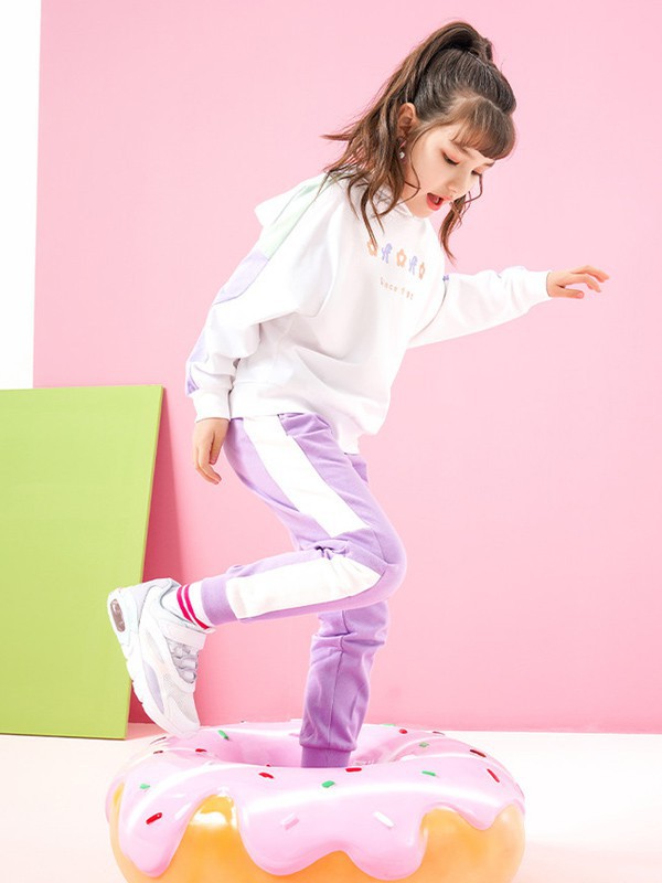 安踏儿童童装2021春夏季白色印花卫衣