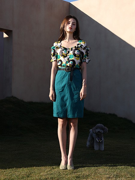 梵凯2021春夏季白色印花雪纺衫