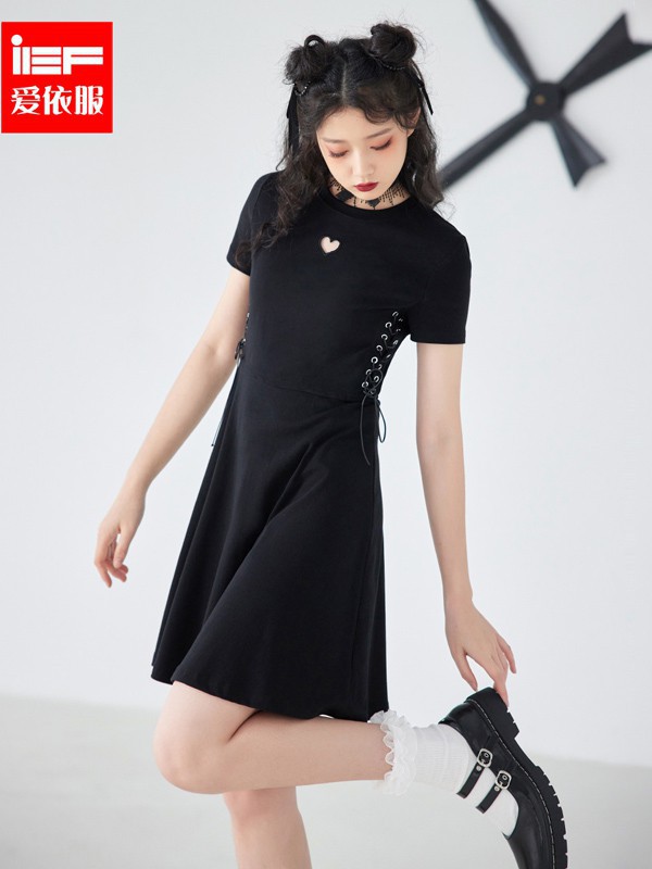 爱依服女装2021春夏季黑色纯色连衣裙