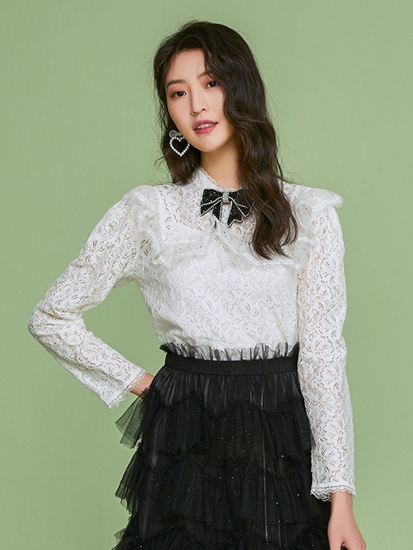 马克华菲2021春夏季白色镂空上衣