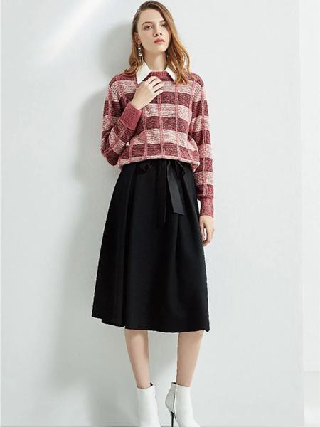 尤西子2021秋冬季红色格子针织衫