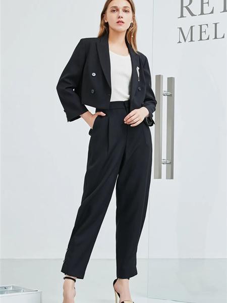 尤西子2021秋冬季黑色纯色西装