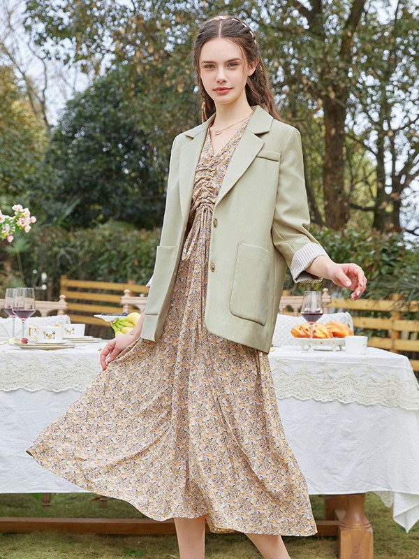 Vougeek2021春夏季棕色碎花连衣裙