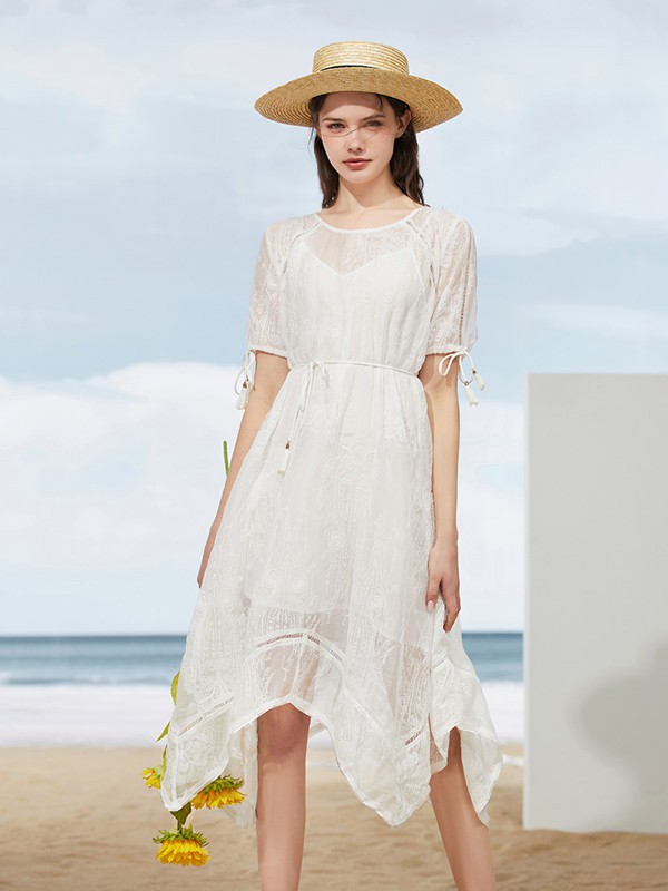 Vougeek2021春夏季白色纯色连衣裙