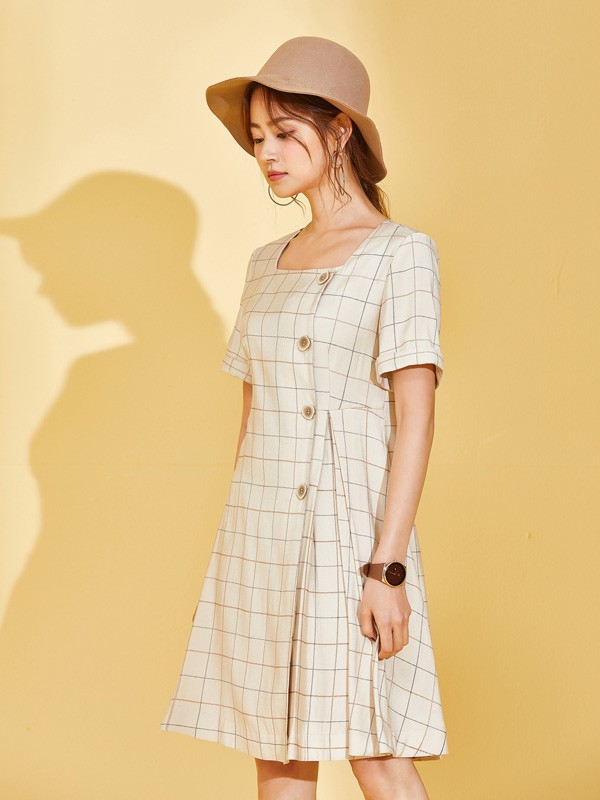 SC女装2021春夏季白色格子连衣裙
