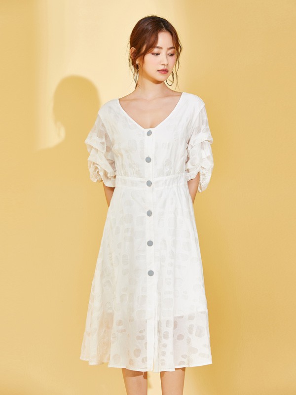 SC女装2021春夏季白色泡泡袖连衣裙