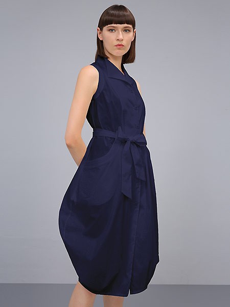 卡汶2021春夏季藏蓝色纯色连衣裙