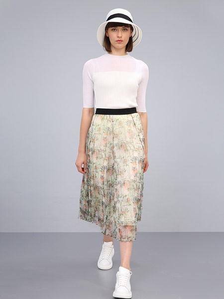 卡汶2021春夏季米色印花百褶裙