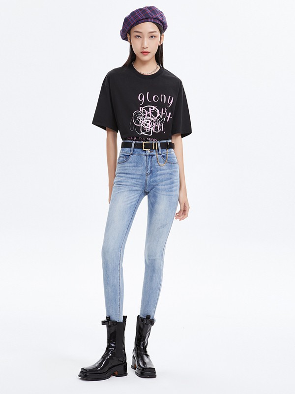 FivePlus女装2021春夏季黑色印花T恤