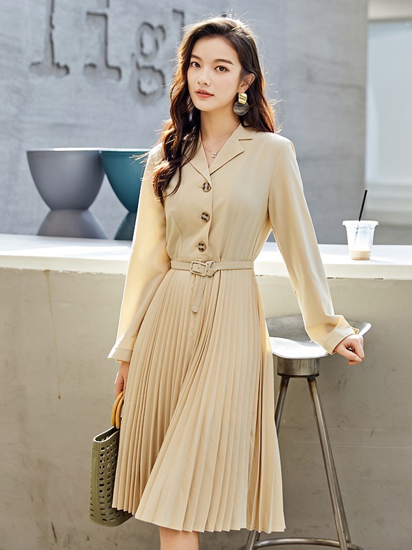 伊纳芙2021春夏季黄色纯色连衣裙