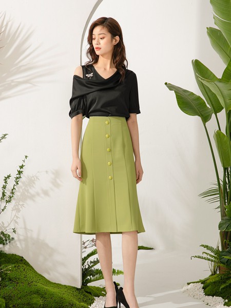 曼保睐女装2021春夏季绿色纯色半身裙
