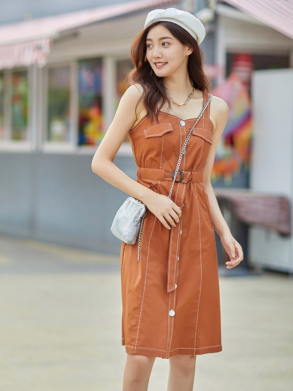樱内女装2021春夏季棕色纯色吊带裙