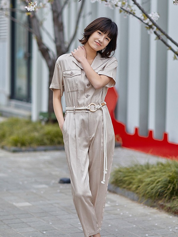 樱内女装2021春夏季米色纯色连体裤