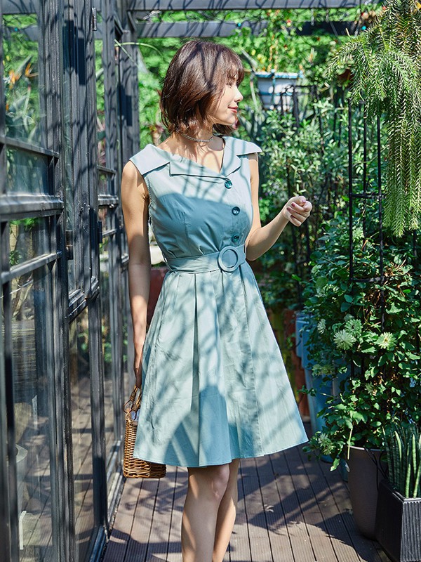 樱内女装2021春夏季蓝色收腰连衣裙