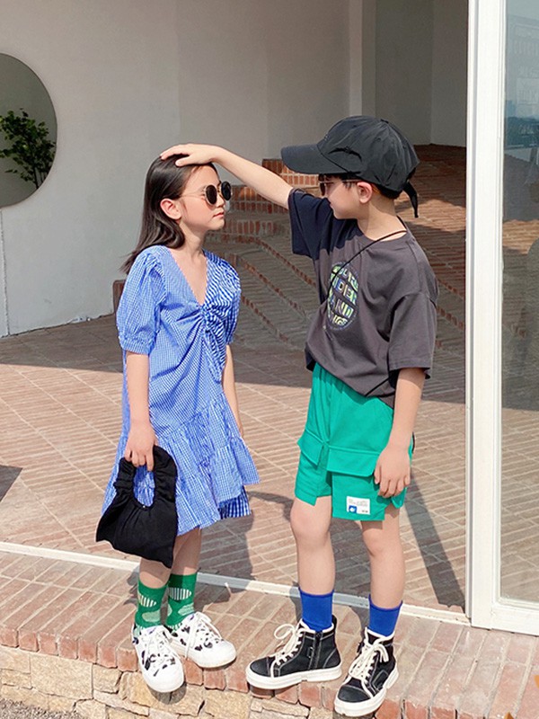 因否童装2021春夏季蓝色格子连衣裙