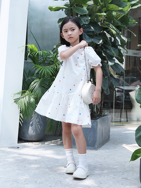 因否童装2021春夏季白色波浪连衣裙