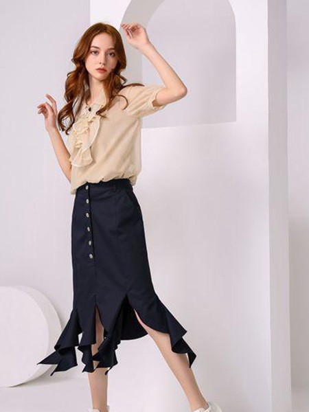 尚来女装2021春夏季黑色开叉包臀裙