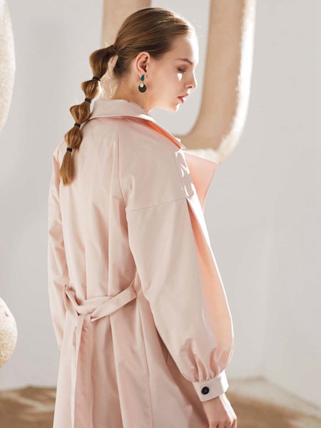 艺梦来女装2021春夏季米色纯色风衣