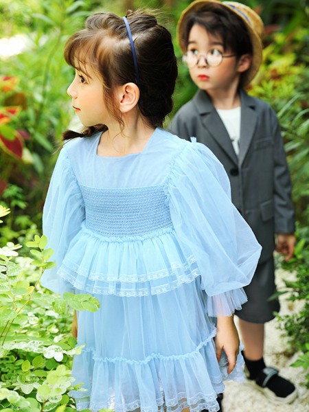 淘气贝贝童装2021春夏季卡其色纯色连衣裙