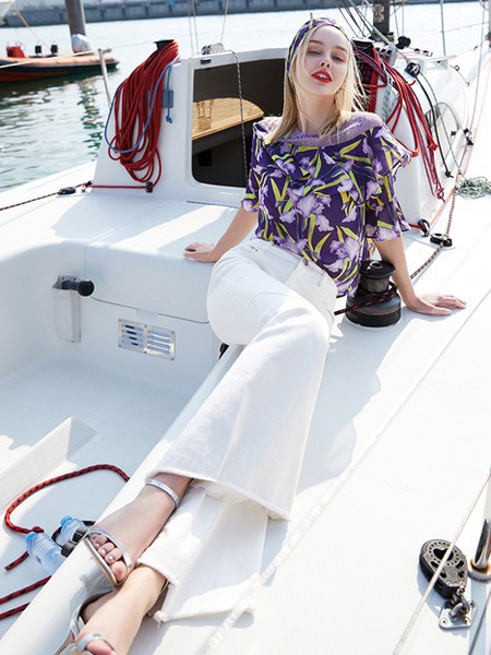 魅之女女装2021春夏季肤色印花雪纺衫