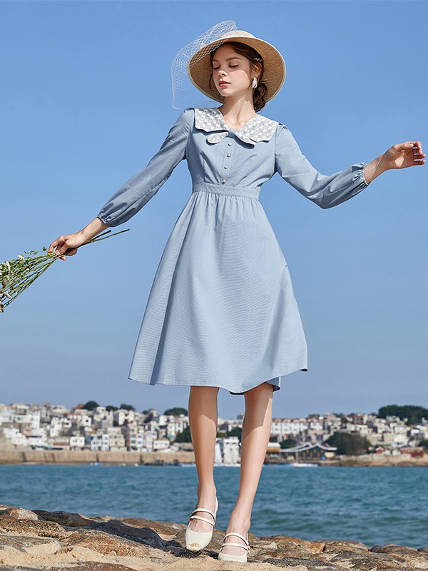 香影2021春夏季蓝色收腰连衣裙