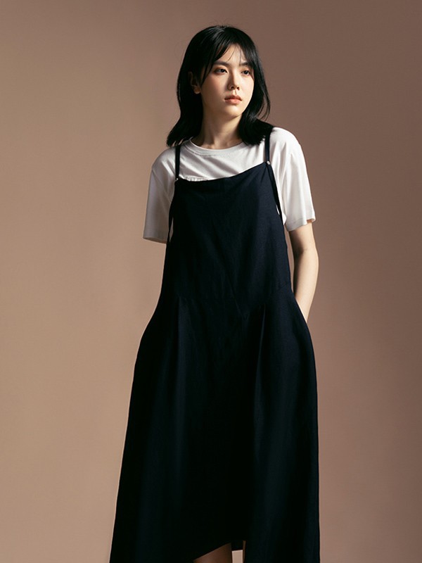 衣魔得思女装2021春夏季黑色纯色吊带裙