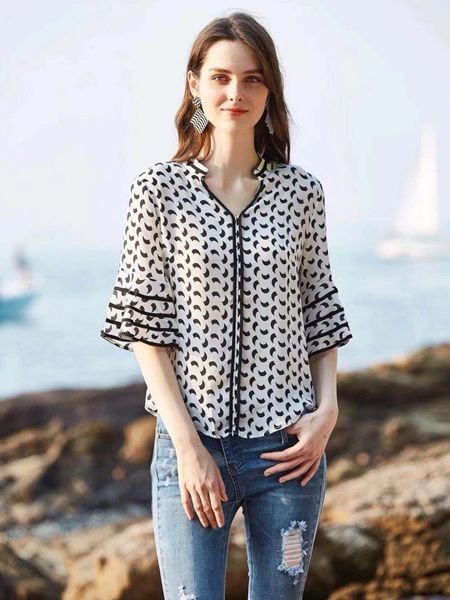 惠之良品女装2021春夏季白色波点雪纺衫