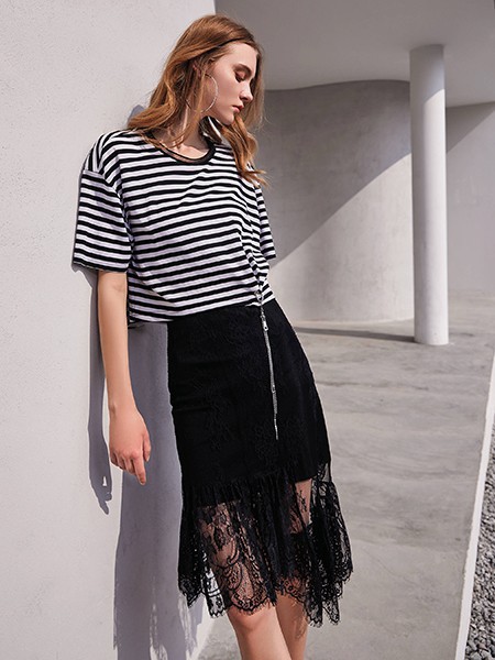 卡尼欧2021春夏季白色条纹polo衫