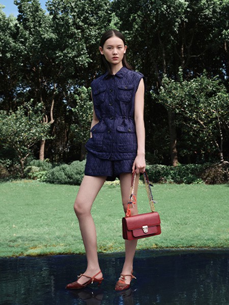 爱丽娜米罗2021春夏季藏蓝色纯色短裤