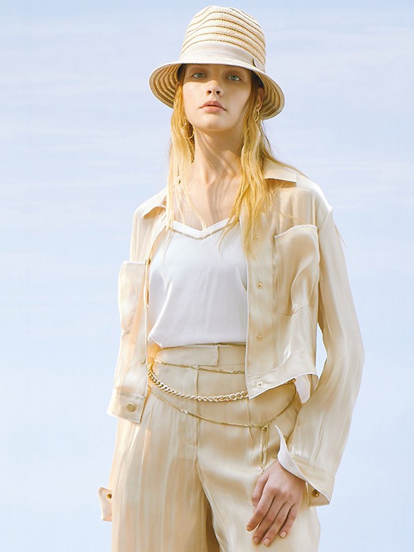 捷恩尼纳女装2021春夏季杏色纯色防晒衫