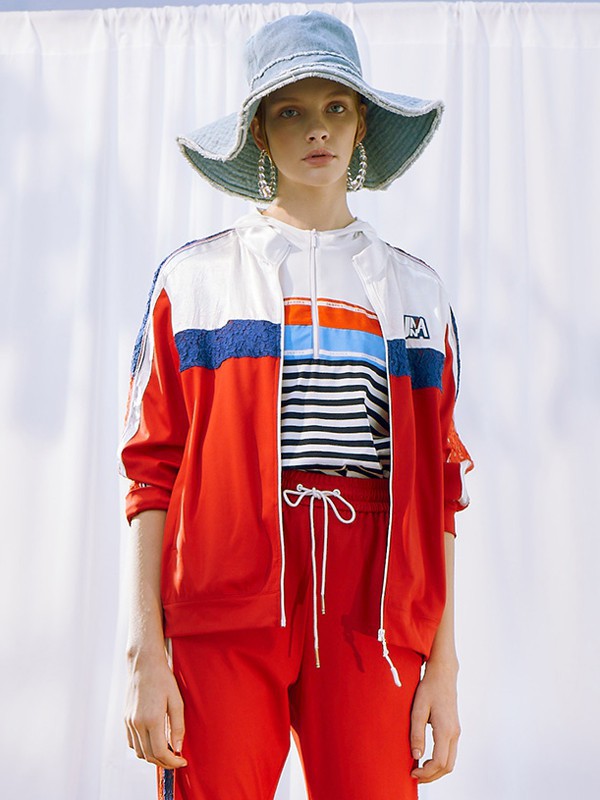 捷恩尼纳女装2021春夏季红色撞色外套