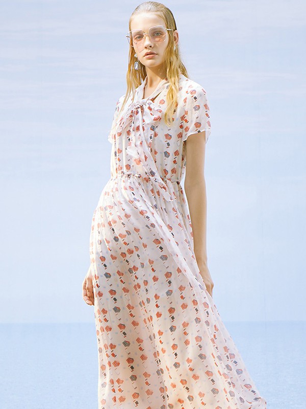 捷恩尼纳女装2021春夏季白色印花连衣裙