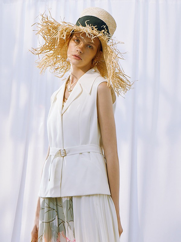 捷恩尼纳女装2021春夏季白色印花长裙