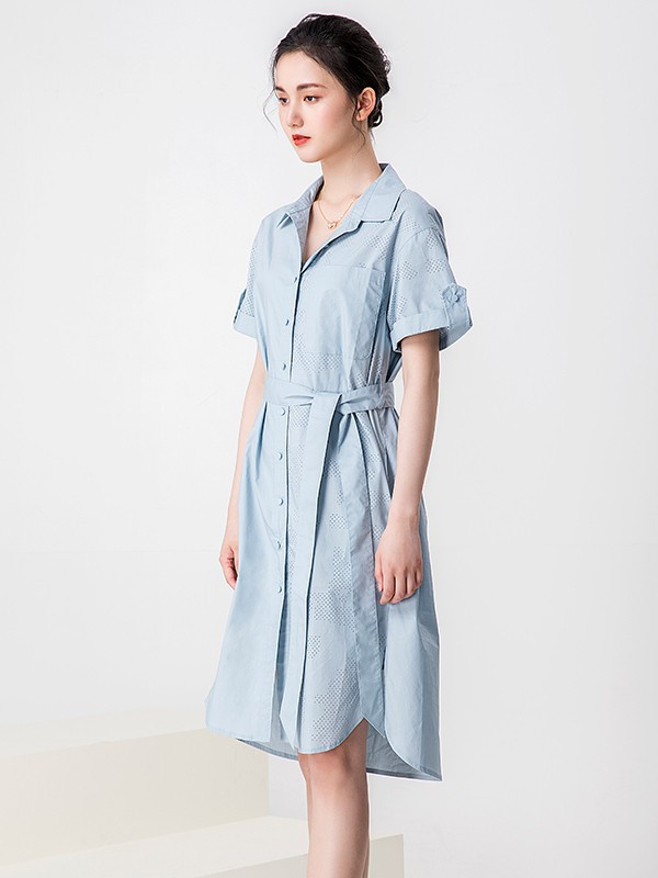 易菲2021春夏季浅蓝色纯色连衣裙