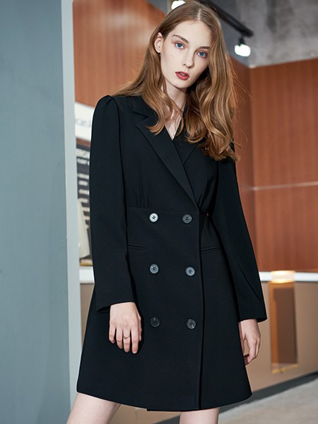 沙与沫2021春夏季黑色纯色西装